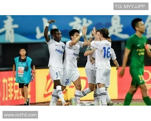 杭州羽毛球队以95分领先大师赛积分榜展现强劲实力